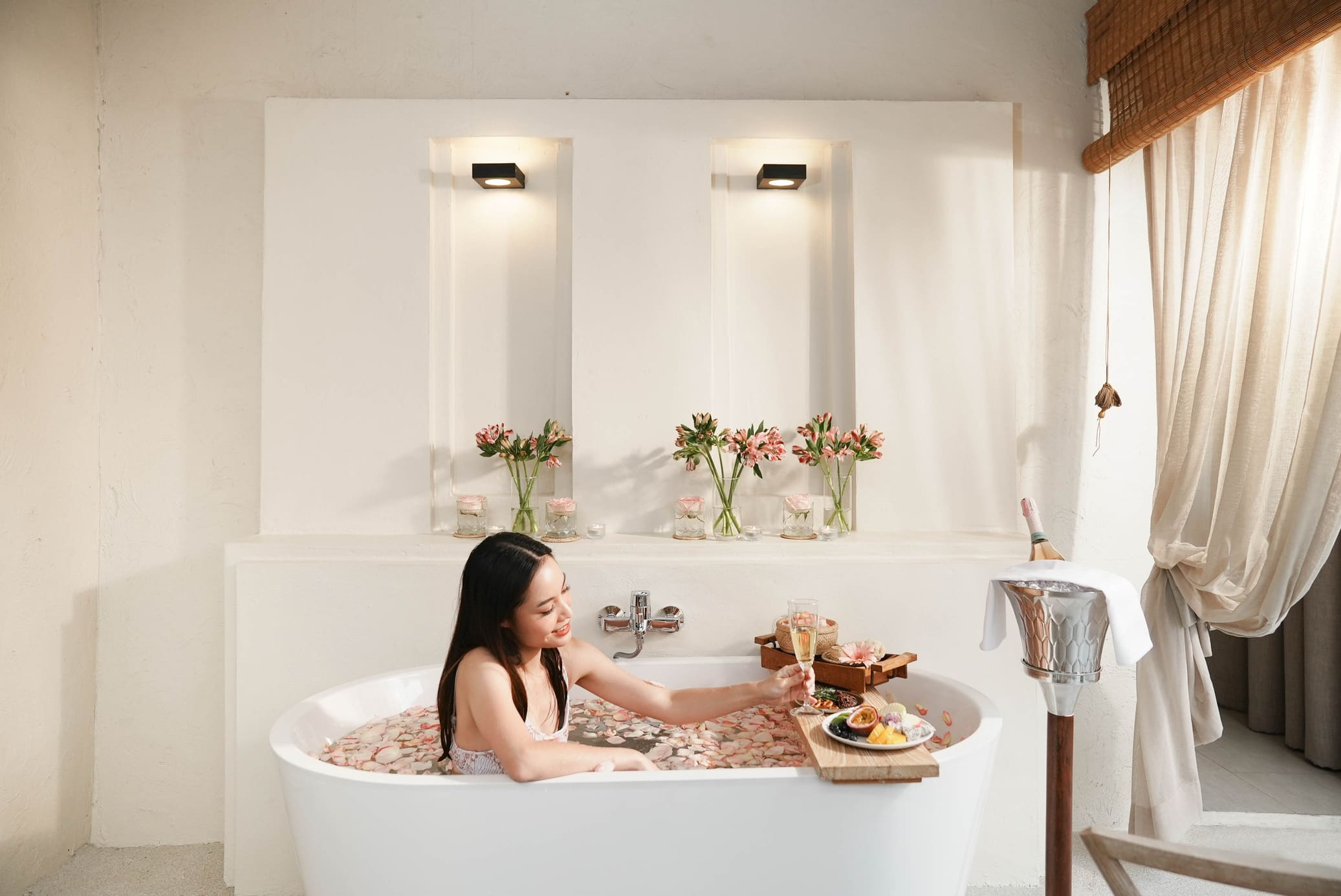 chiang mai hotel bathtub